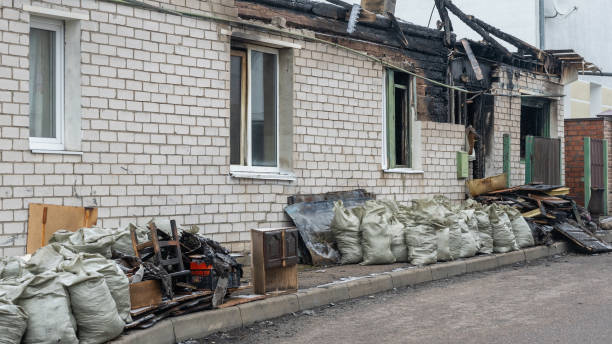 24/7 Emergency Fire Damage Removal experts in Essex, IL